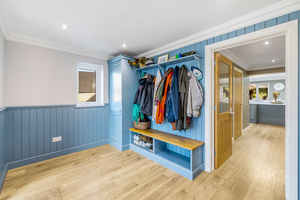 Entrance Hallway- click for photo gallery